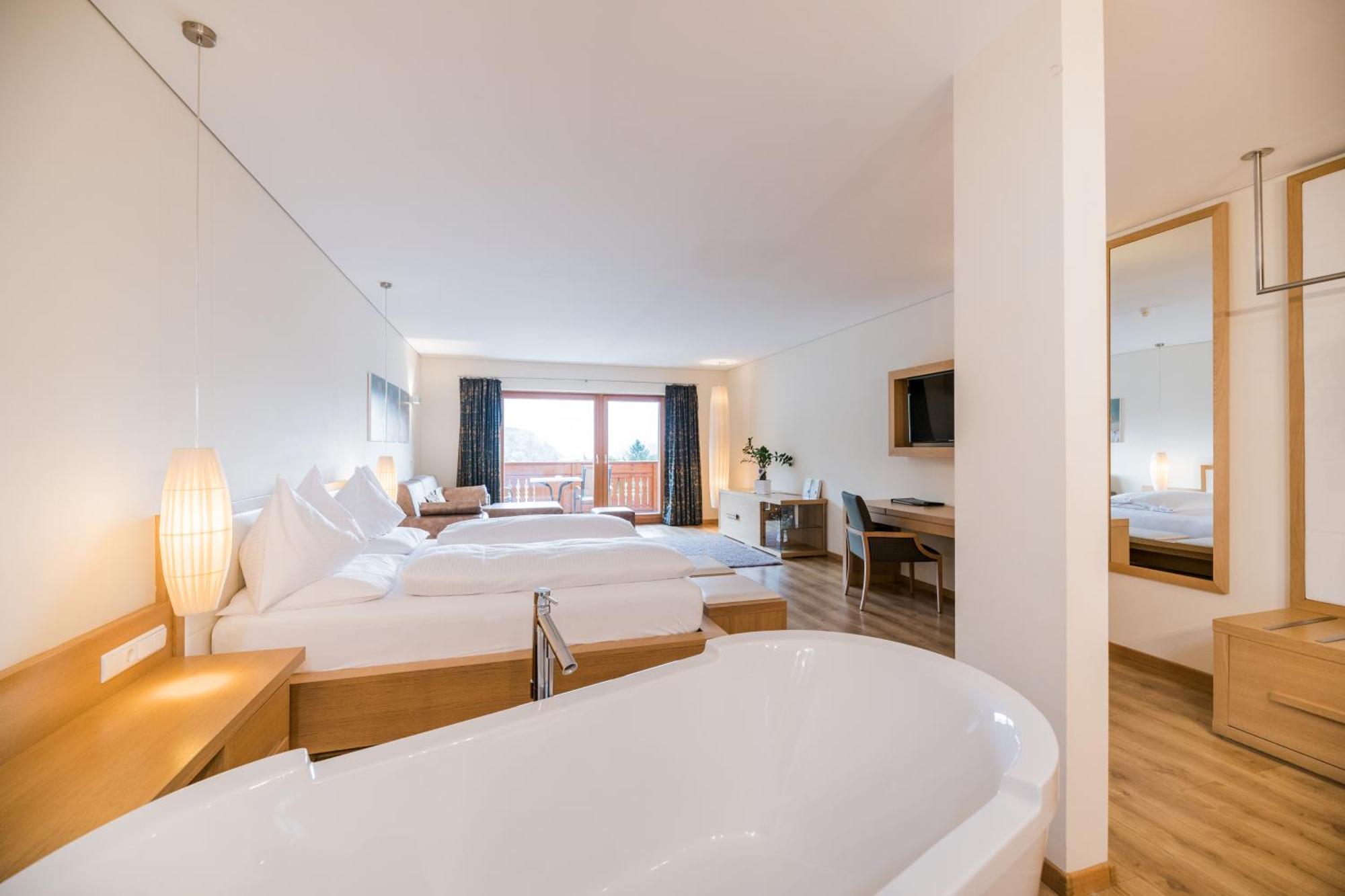 Hotel Lanerhof Active/Spa/Balance San Lorenzo di Sebato Værelse billede
